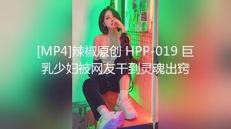 欧美大妞挑战极品舌功，第一视角超近景口交卖力吃屌女上位销魂玩弄后入打桩